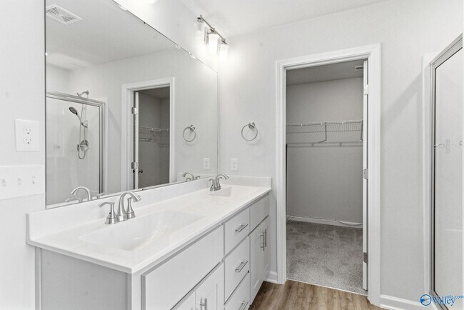 Building Photo - 135 Varina Dr