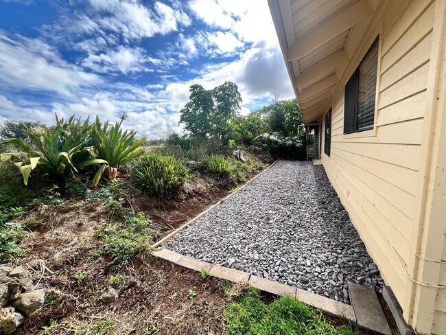 Building Photo - 2-Bedroom, 2-Bathroom Home with Bonus Room...