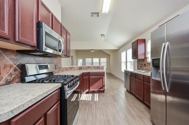 Building Photo - 3066 View Valley Trail