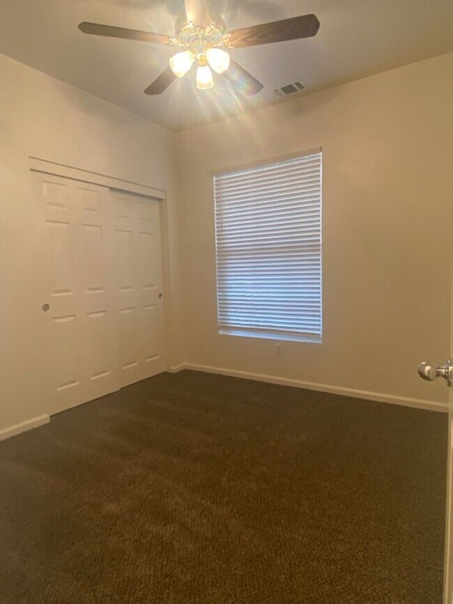 Building Photo - Corner lot with pool and RV parking!