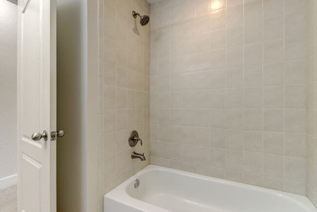 Building Photo - Beautiful 3BR/2BA Condo in Gated Stoney Creek – Close to Amelia Island