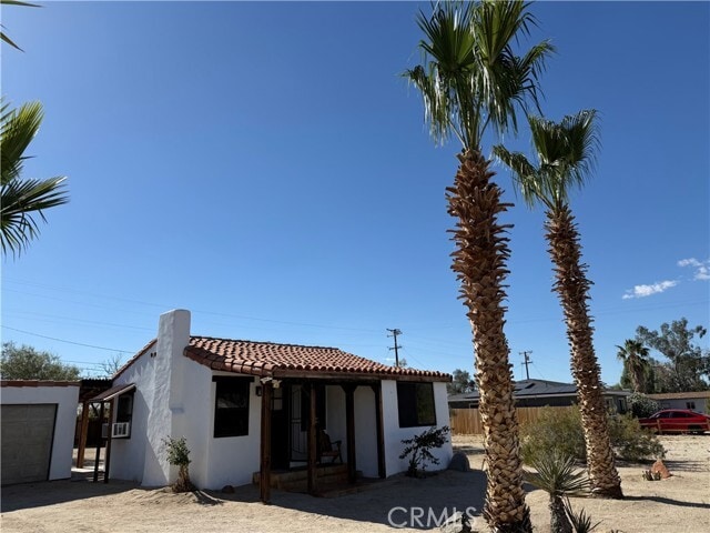 Building Photo - 6586 El Rey Ave