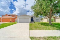 Building Photo - 525 Ridges Dr
