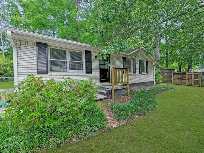 Building Photo - 8438 Stonewall Jackson Dr