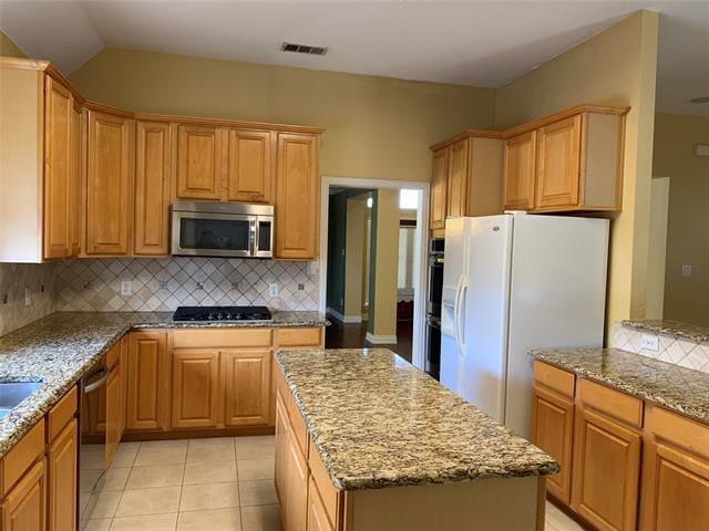 Building Photo - 8825 High Meadows Dr