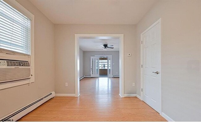 Building Photo - 126 N Harvard Ave