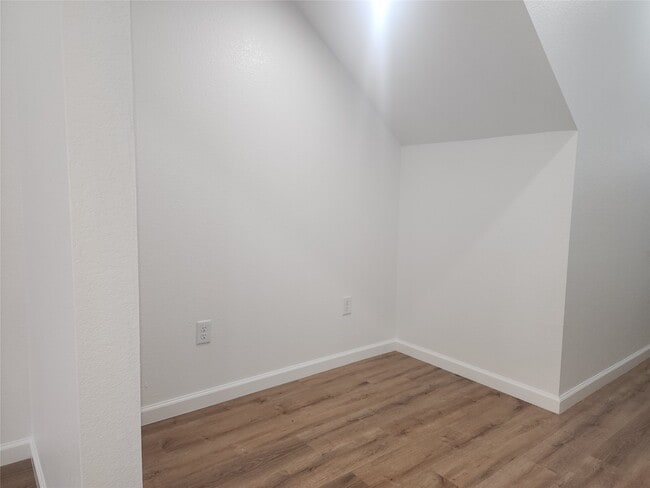 Building Photo - 6719 Roanoke St