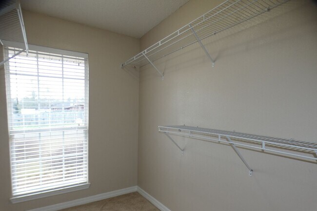 Building Photo - Spacious 4-Bedroom All Brick Home