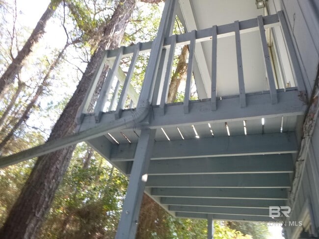 Building Photo - 600 Cheshire Ln