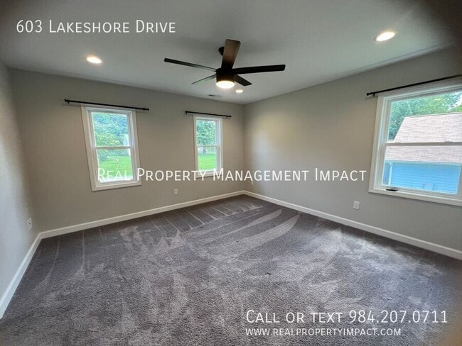 Building Photo - 603 Lakeshore Dr