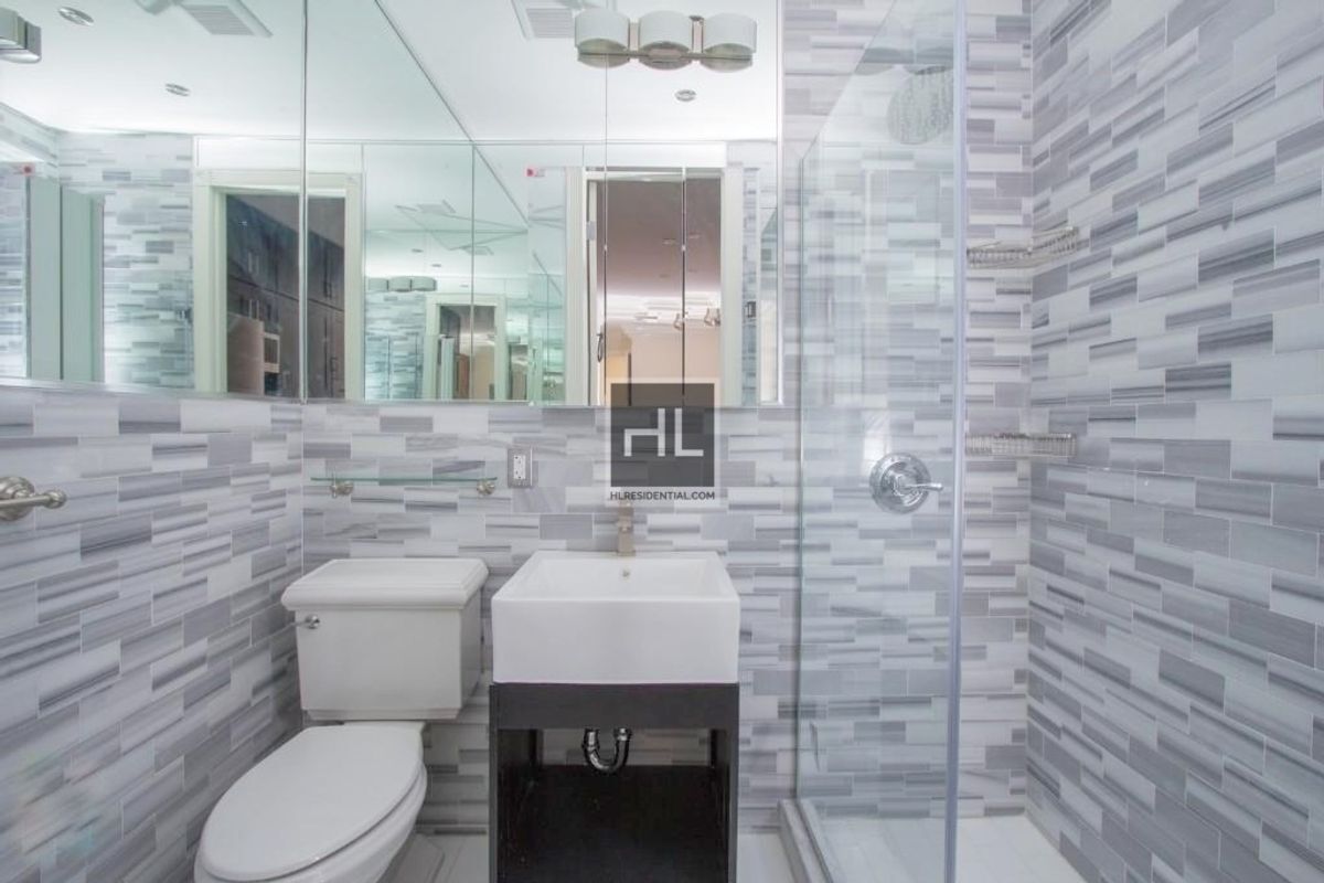 Building Photo - AMAZING 1 BR APARTMENT! WON’T LAST!! NO BR...