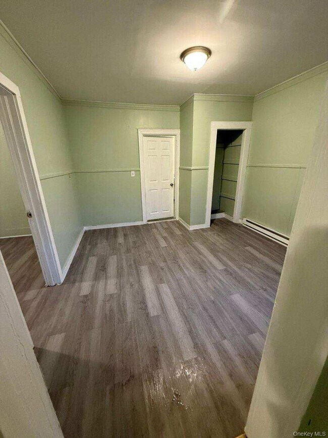 Building Photo - 10 Church Ave