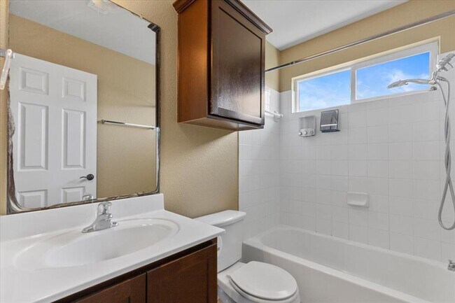 Building Photo - 316 Wildcat Dr