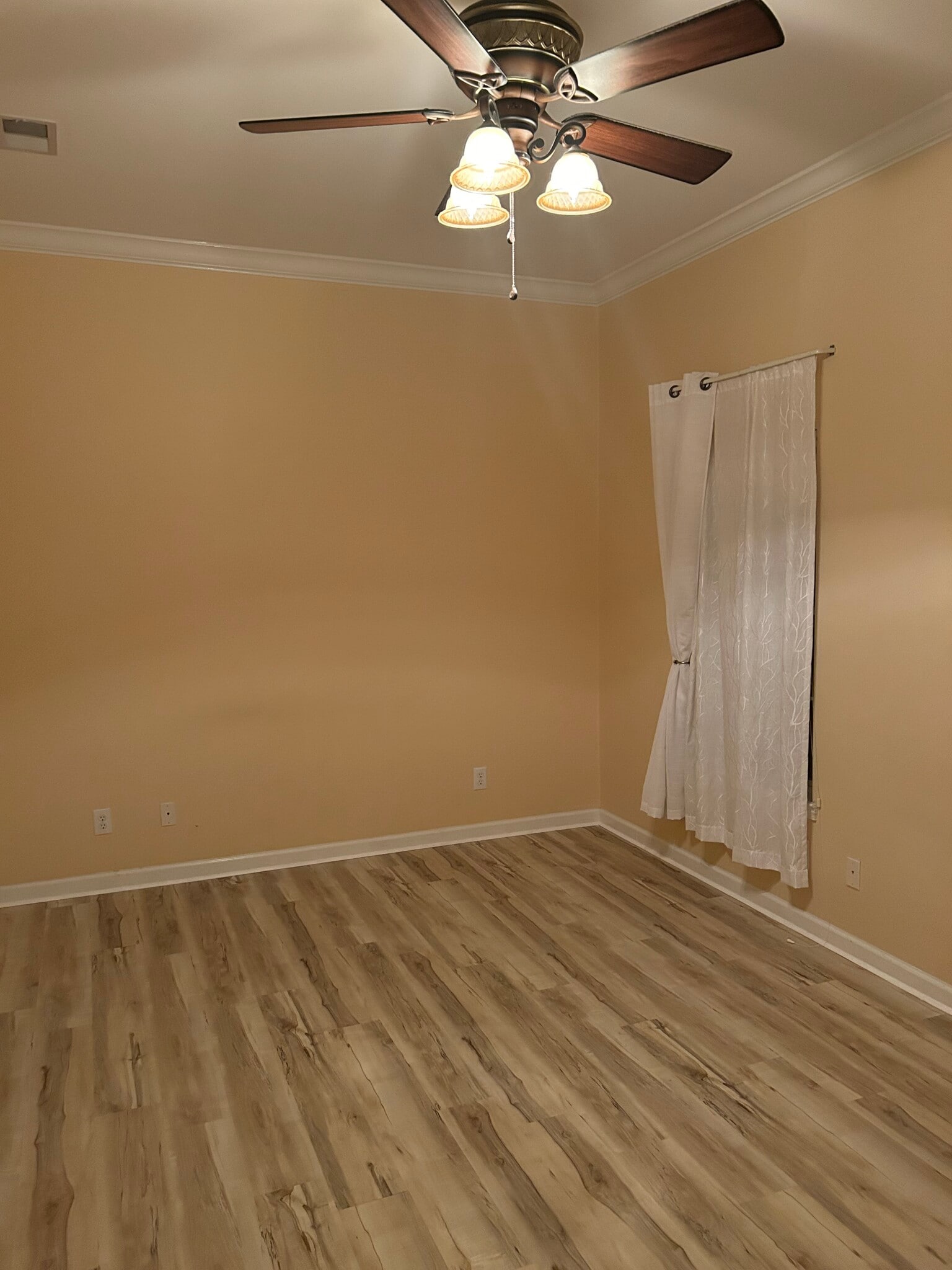 Building Photo - 4 Yacht Club Dr