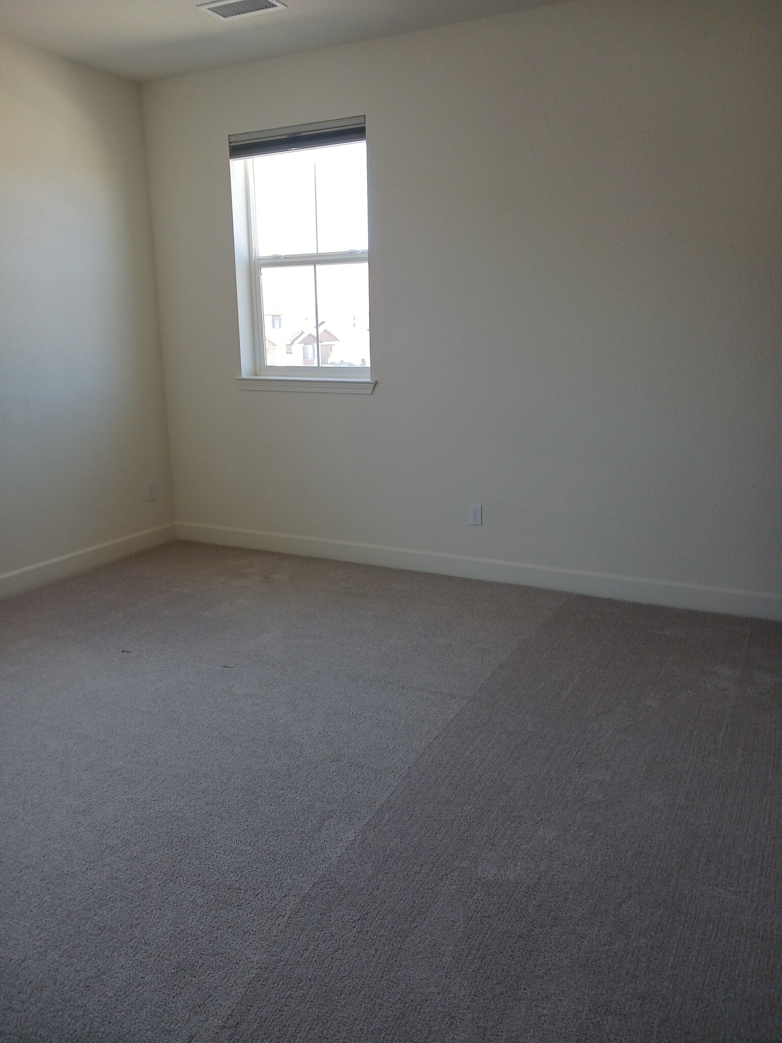 Building Photo - 103 Pilot Peak Dr