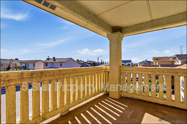 Building Photo - 3140 Tierra Agave Dr