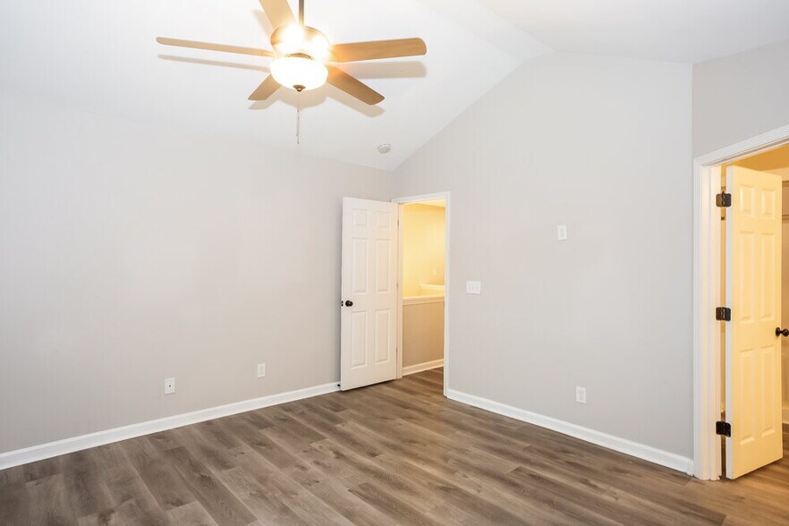 Building Photo - 7811 Belchester Cir