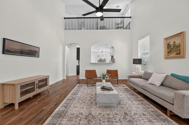 Building Photo - 1703 Comfort Ln