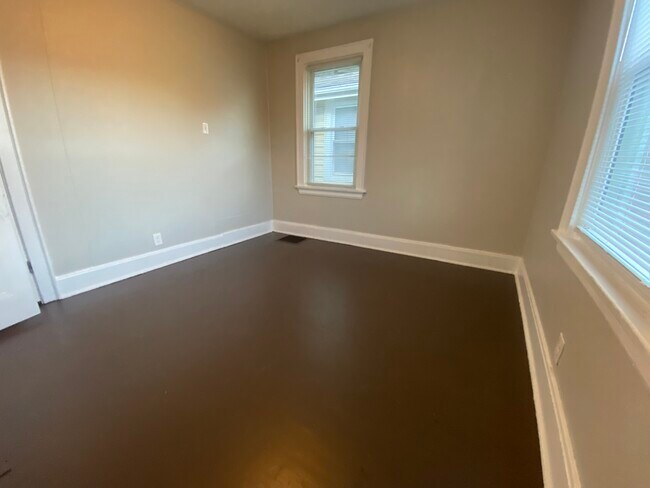 Building Photo - 1601 Minion Ave