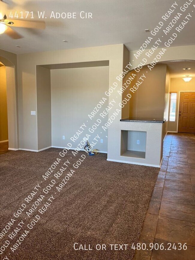 Building Photo - 44171 Adobe Cir