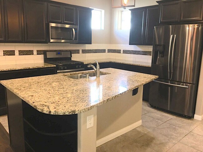 Building Photo - Sparks 3 Bedroom, 3 Bath Single Story - Ne...