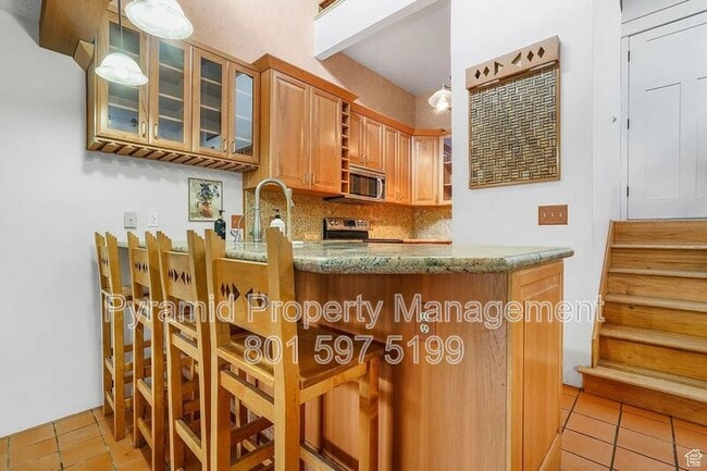 Building Photo - 14600 S Shaggy Mountain Rd