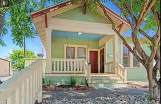 Building Photo - 102 W 5th St