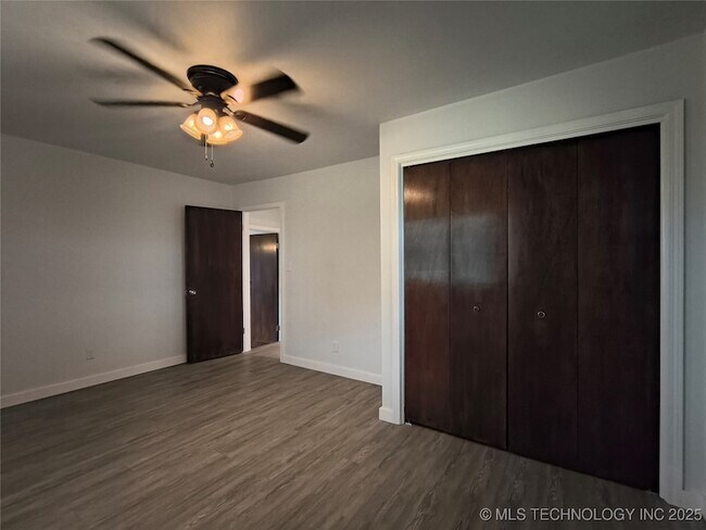 Building Photo - 16012 S Elwood Ave