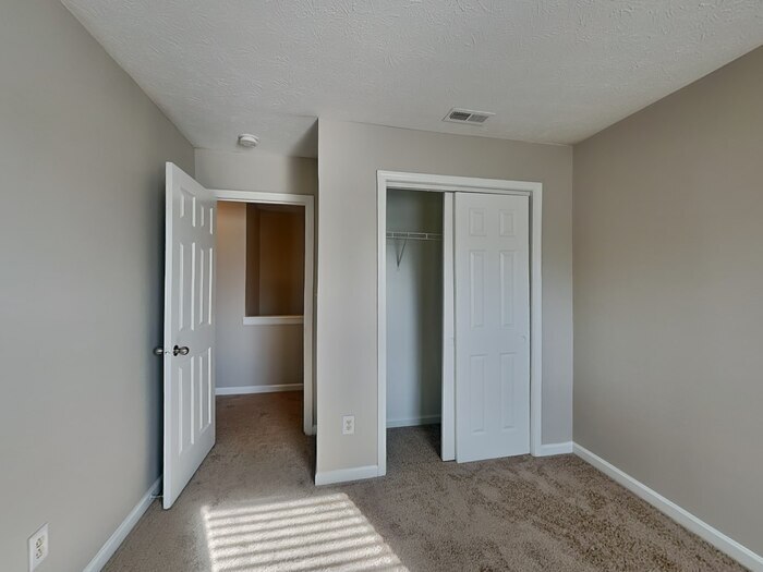 Building Photo - 4103 Apple Creek Dr