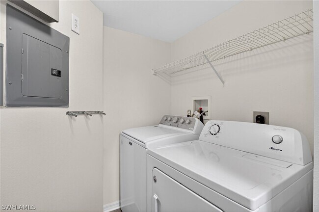 Building Photo - 8754 River Homes Lane