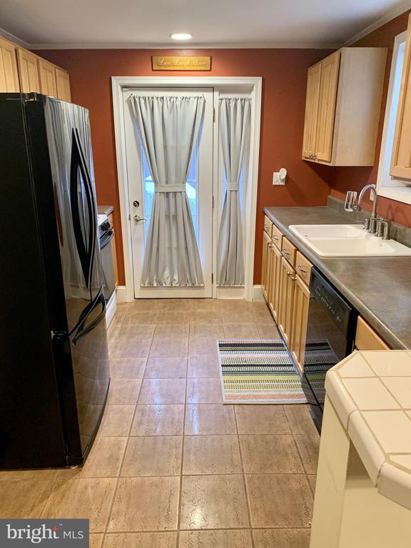 Building Photo - 812 N Judson St