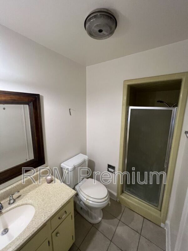 Building Photo - 8823 Cefalu Dr