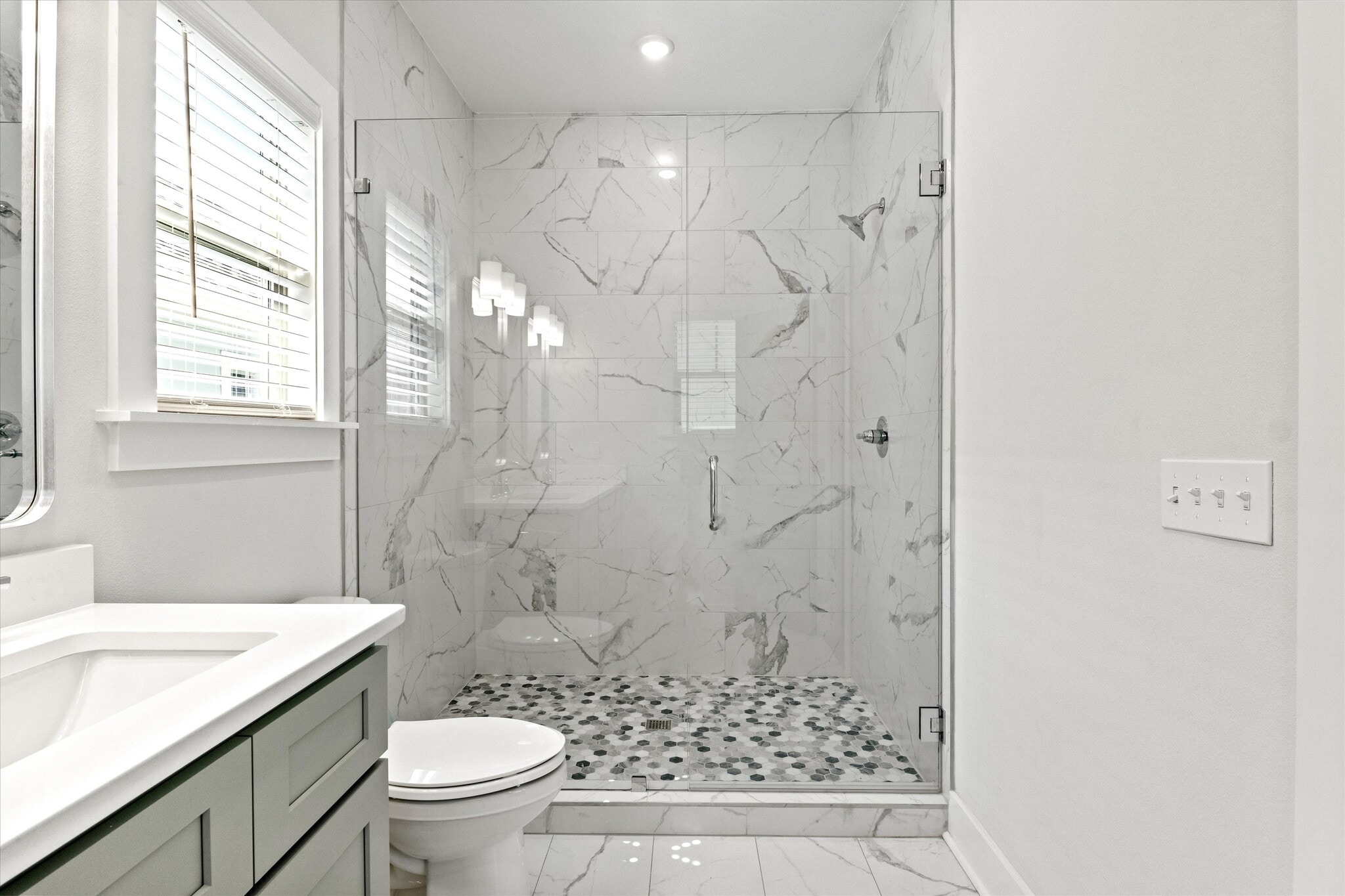 Building Photo - 4084 Ivy Green Trl