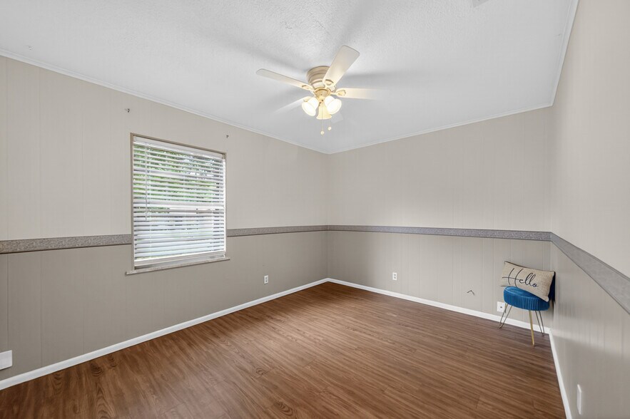 Building Photo - 1511 Milam Dr