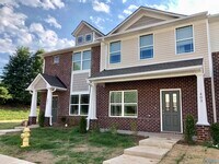 Building Photo - 403 Falls Pointe
