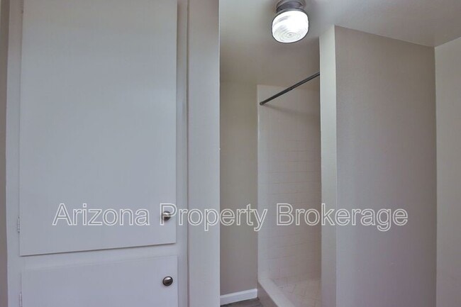 Building Photo - 4358 N 36th St
