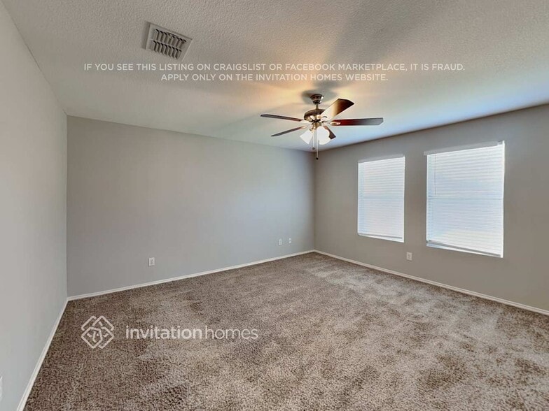 Building Photo - 825 Poncho Ln