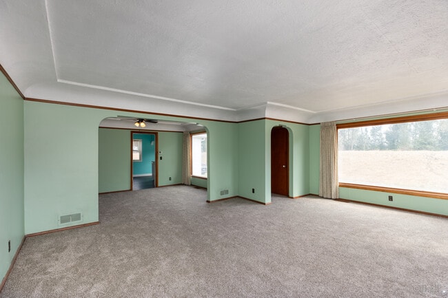 Building Photo - 33491 NW Reeder Rd