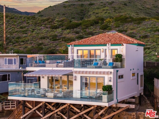 Building Photo - 42580 Pacific Coast Hwy