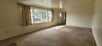 Building Photo - 4 bedroom 1.5 Bathroom home in Leola