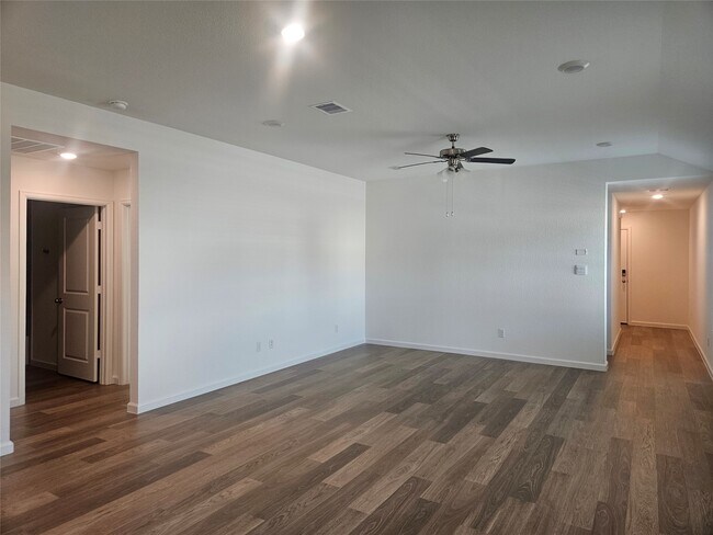 Building Photo - 826 Coffee Ml Ln