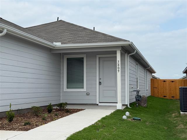 Building Photo - 3809 Ronda St
