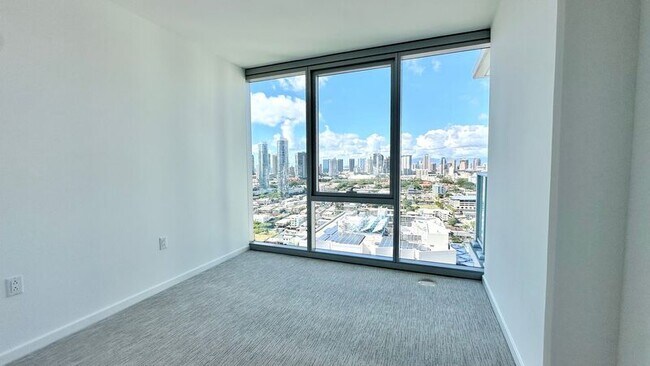 Building Photo - 1500 Rycroft St