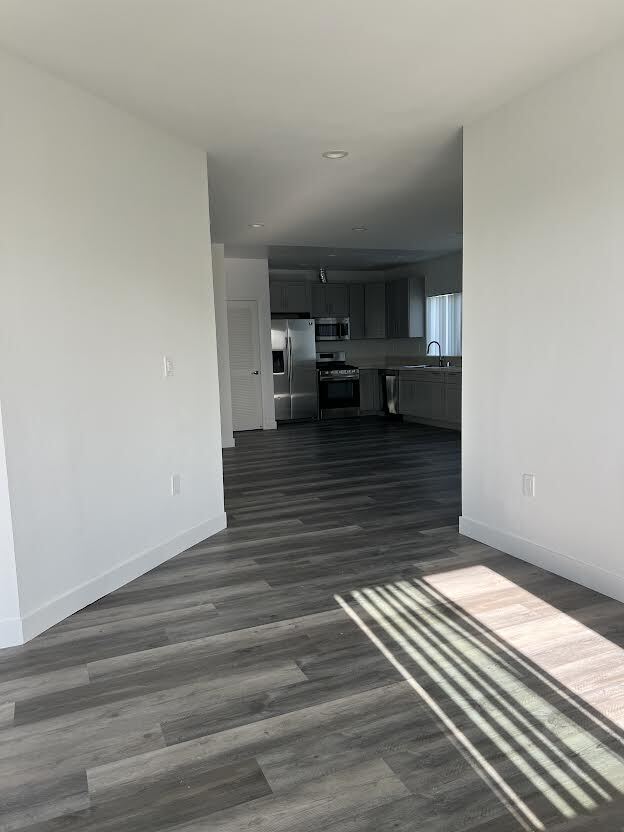 Building Photo - MONARCH APARTMENTS