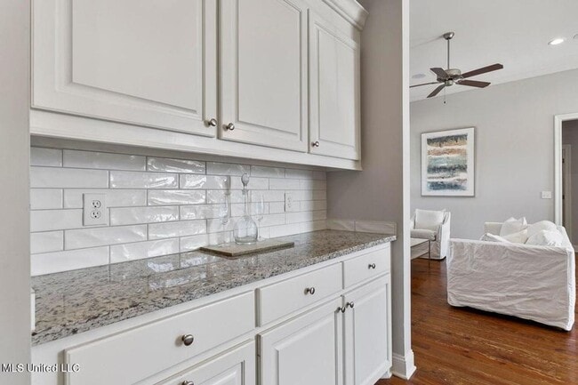 Building Photo - 3 Bed/2 Bath Home in Woodscape of Oakfield