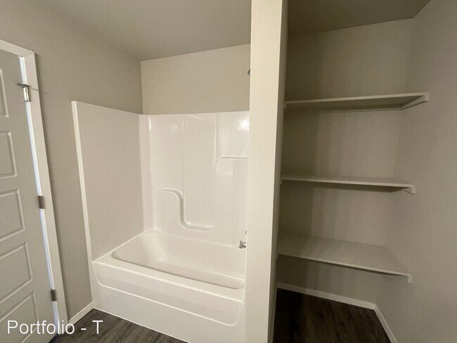 Building Photo - 3 br, 2 bath House - 16126 S 88th E Ave