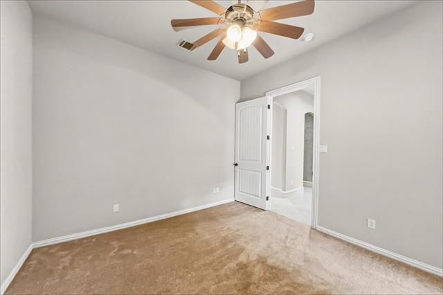 Building Photo - 129 Acorn Ln