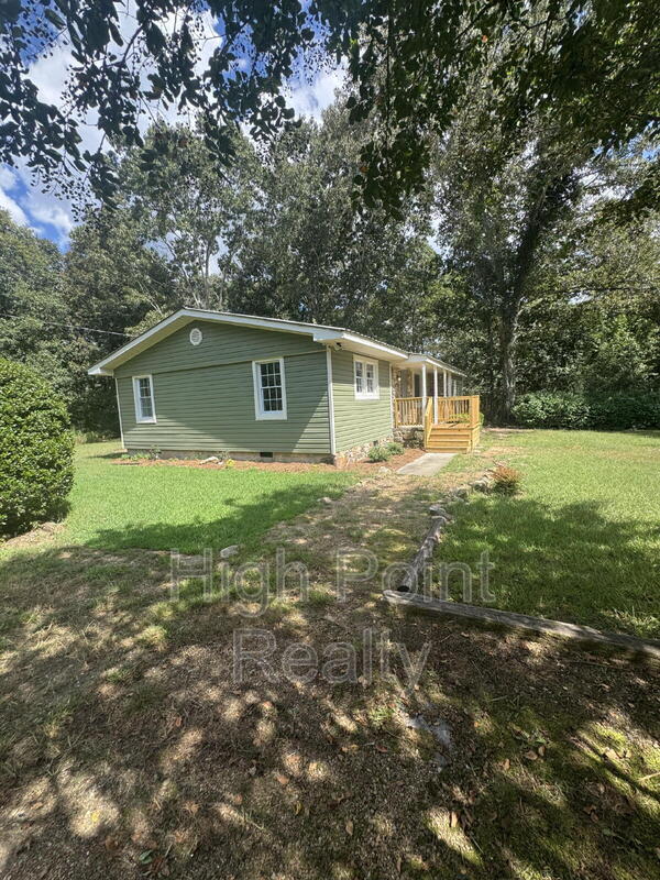 Building Photo - 255 Bailey Chapel Rd
