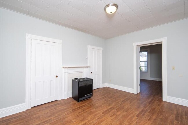 Building Photo - 233 Stow Ave