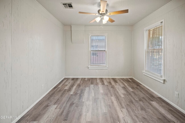 Building Photo - 3418 Yandell Dr